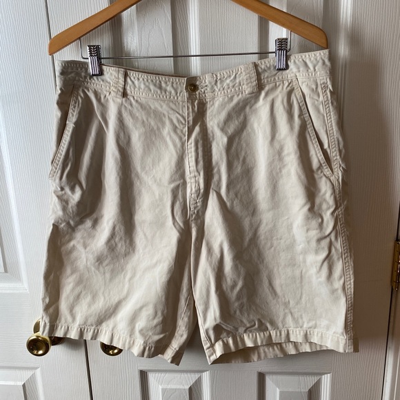 Tommy Bahama Other - Tommy Bahama Khaki Chino Shorts SZ 36